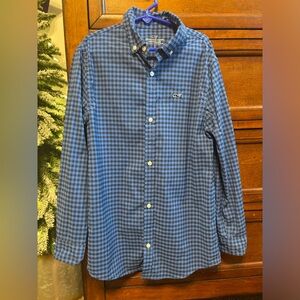 Vineyard Vines button down shirt